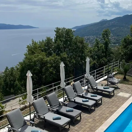 Paradise 아파트 *