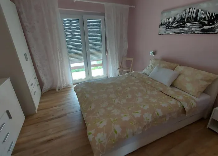 Paradise 公寓 奥帕提亚