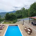 Paradise Apartment